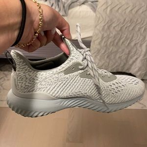 Adidas Alpha Bounce